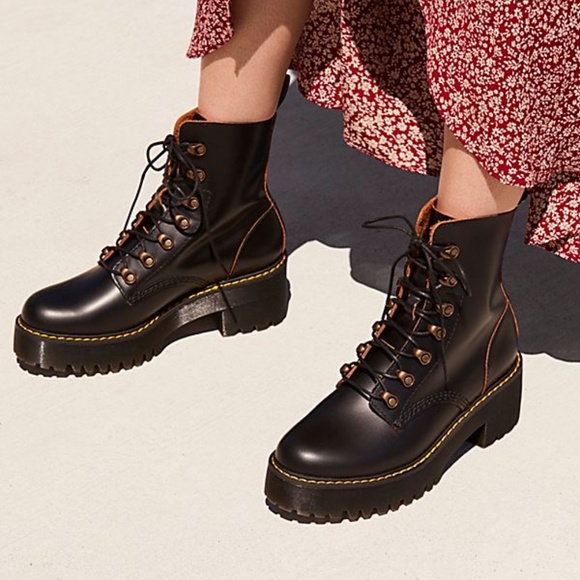 New Dr Martens Leona Vintage Smooth 